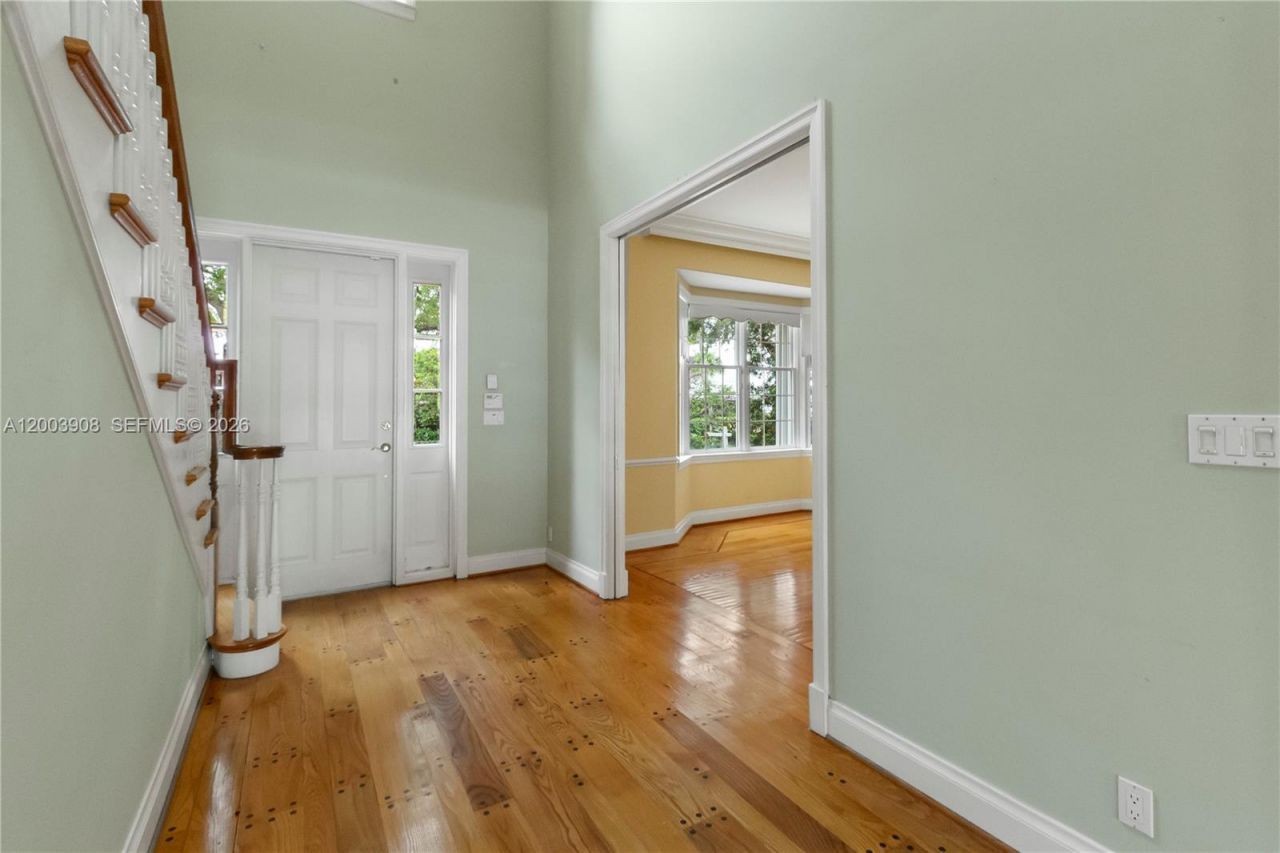 700 Coral Way, Fort Lauderdale, FL 33301 Photo