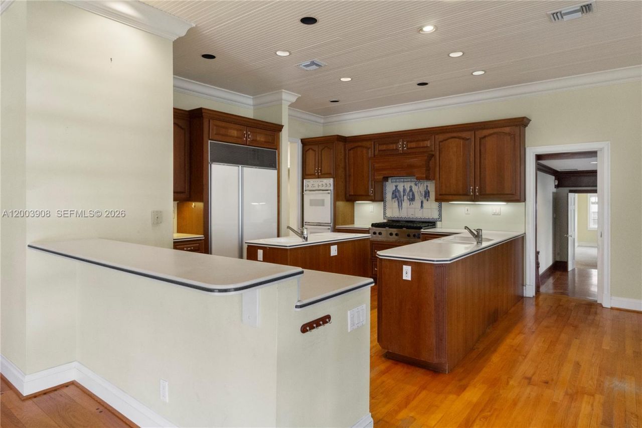 700 Coral Way, Fort Lauderdale, FL 33301 Photo