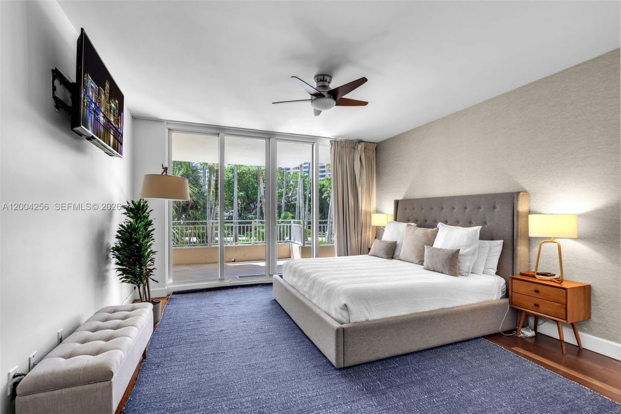 791 Crandon Blvd, Unit 302, Key Biscayne, FL 33149 Photo