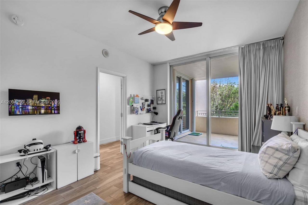 791 Crandon Blvd, Unit 302, Key Biscayne, FL 33149 Photo