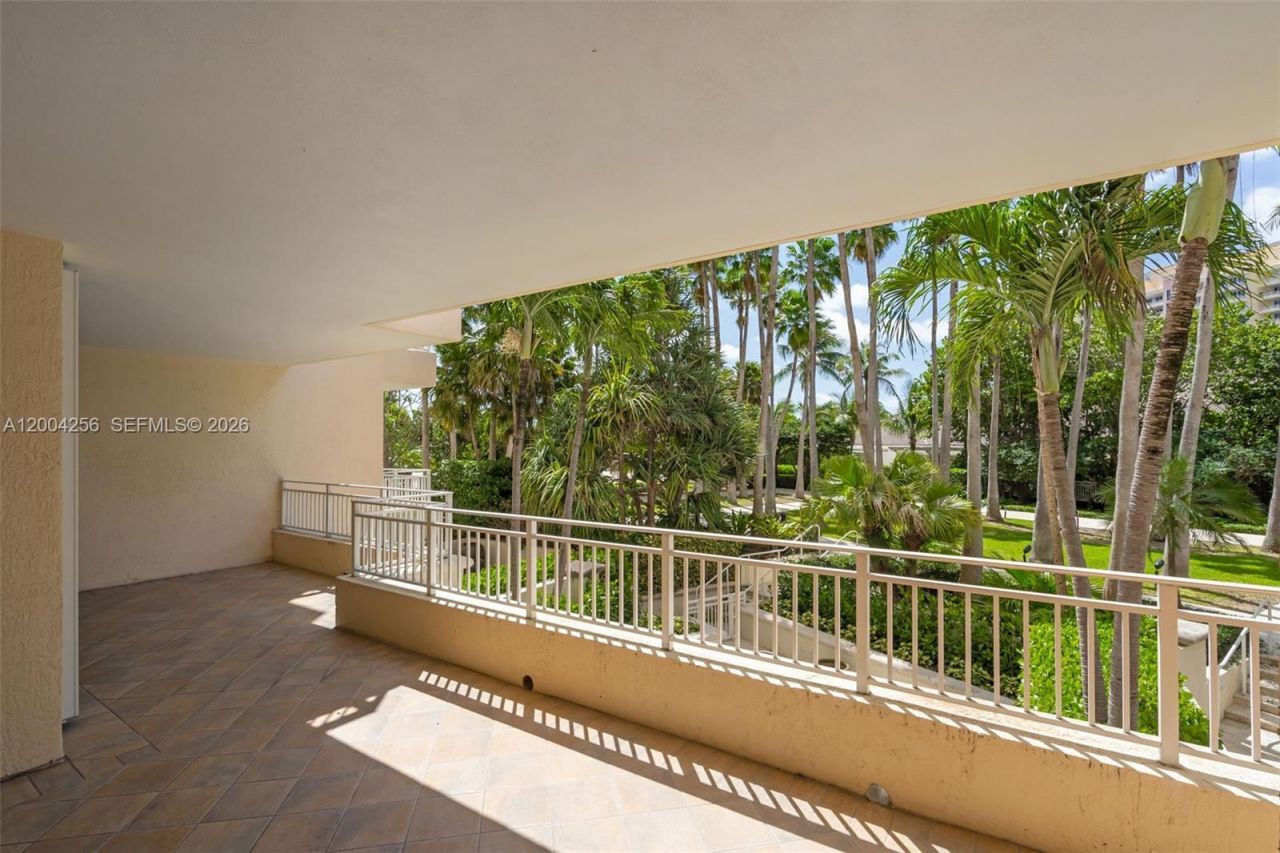 791 Crandon Blvd, Unit 302, Key Biscayne, FL 33149 Photo