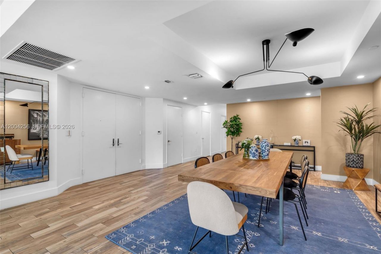 791 Crandon Blvd, Unit 302, Key Biscayne, FL 33149 Photo