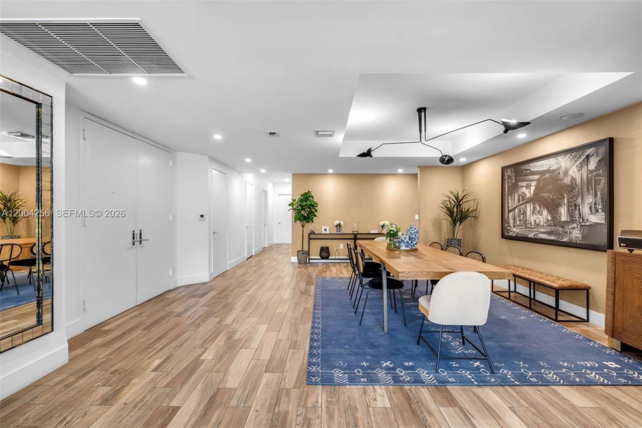 791 Crandon Blvd, Unit 302, Key Biscayne, FL 33149 Photo