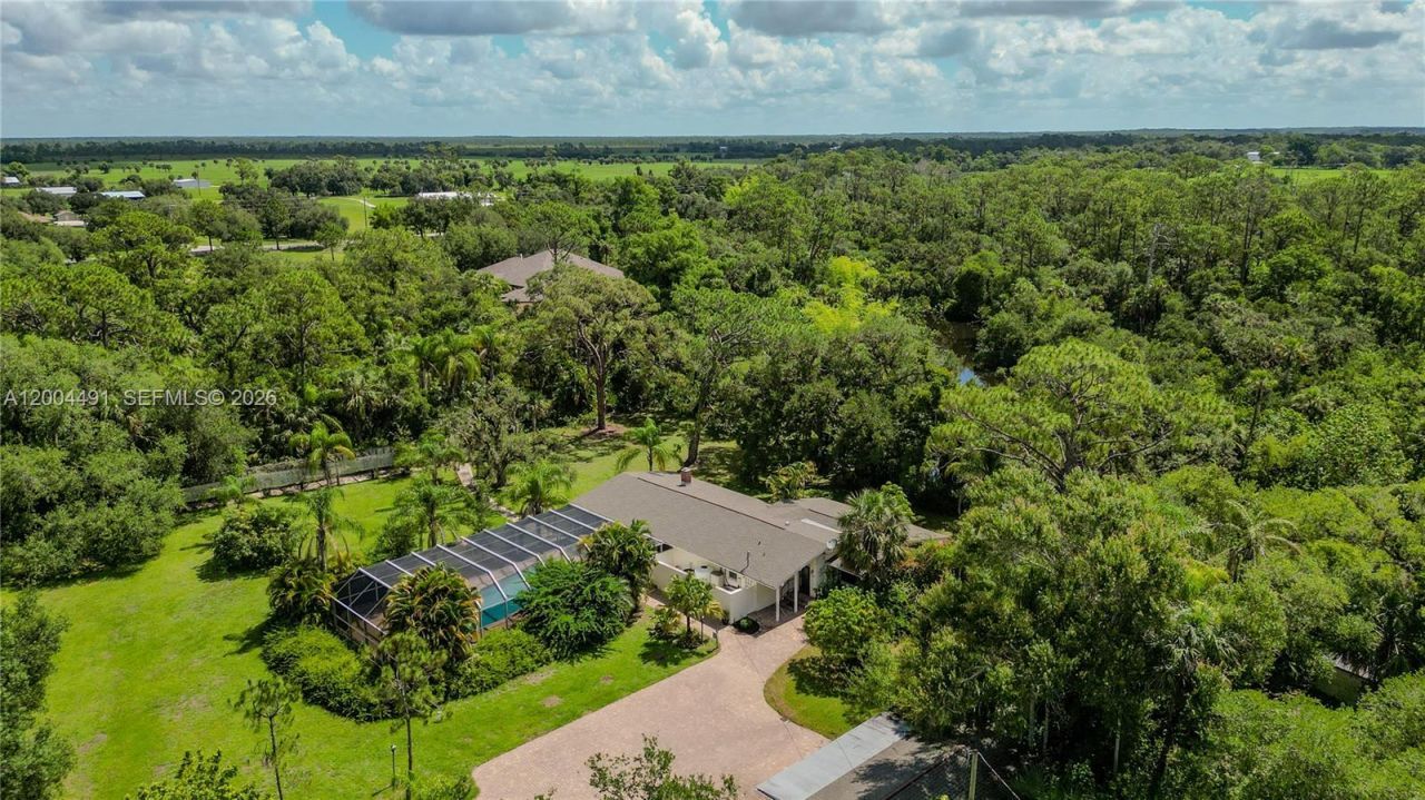 18220 Elmwood, Alva, FL 33920 Photo