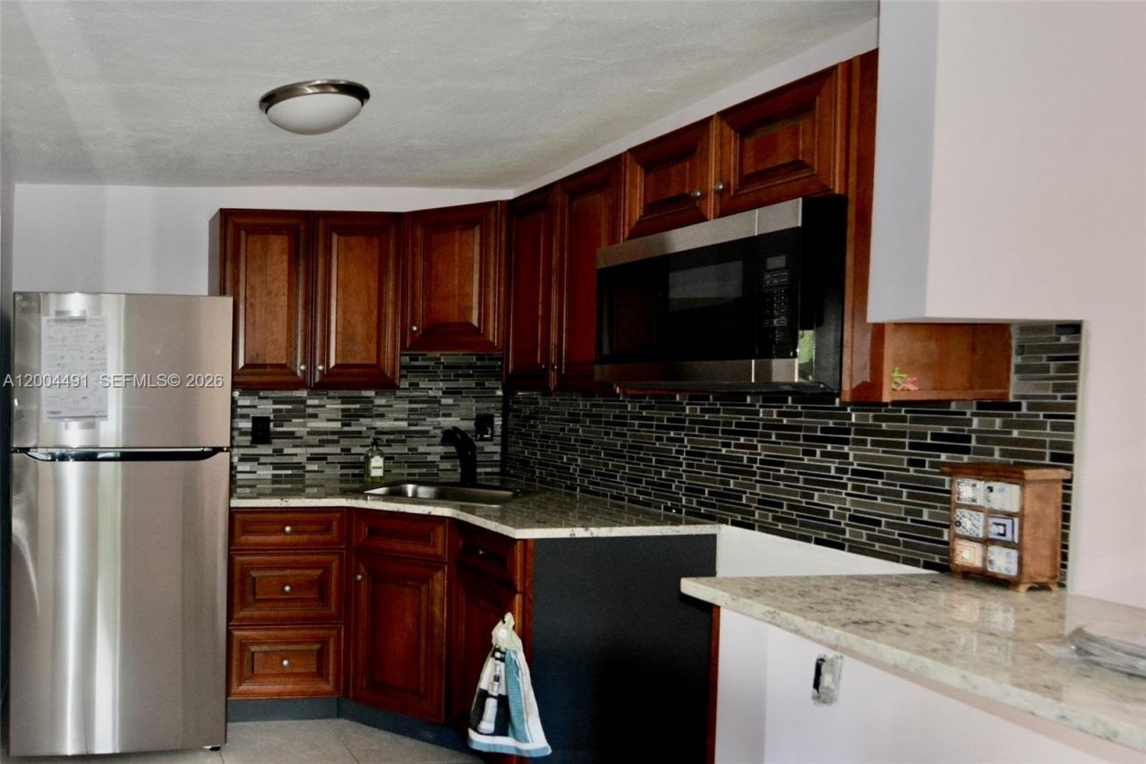 18220 Elmwood, Alva, FL 33920 Photo