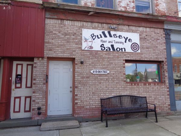 10 Main, Plymouth, OH 44865