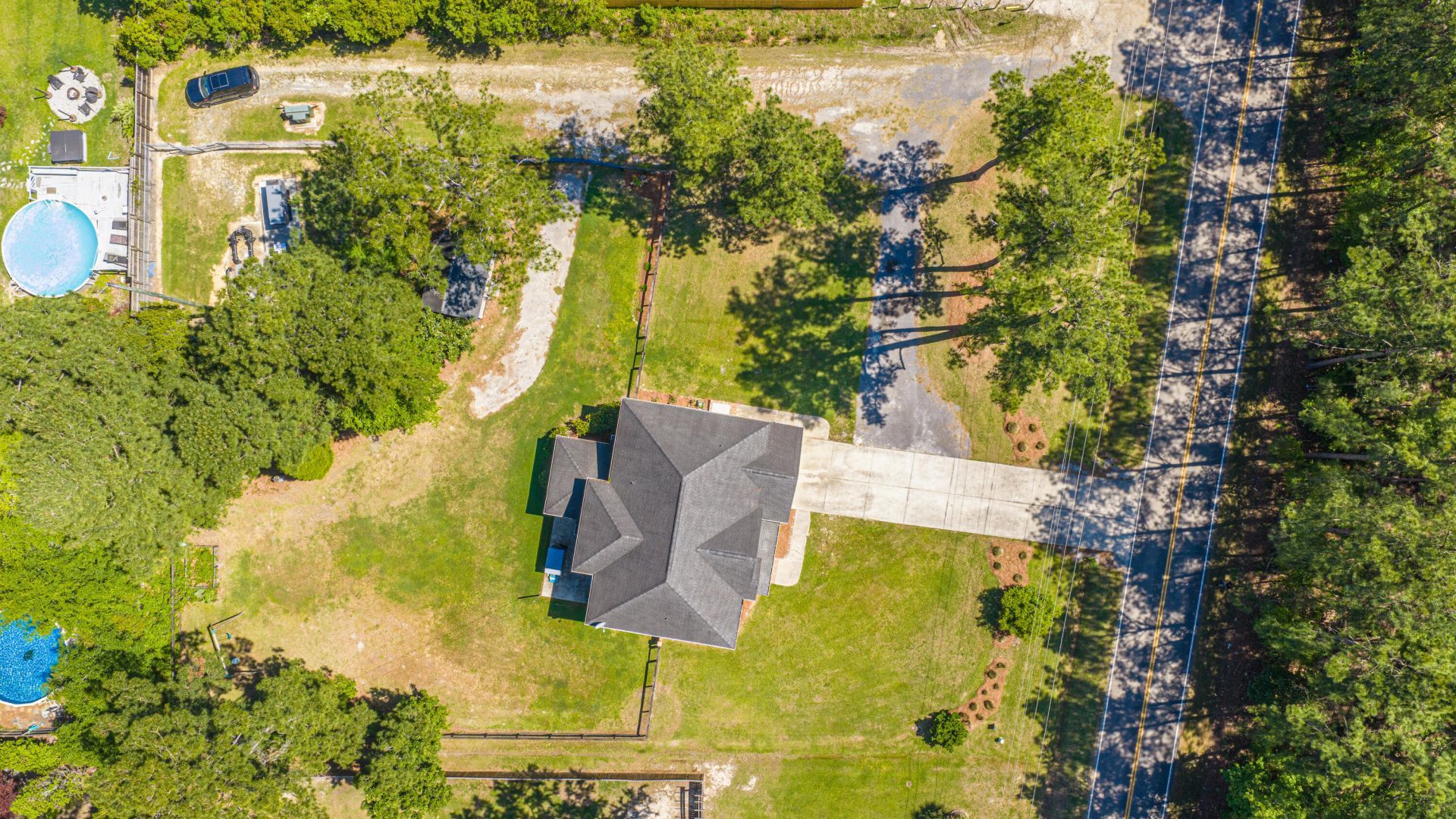 1645 Pimlico Boulevard Photo 5