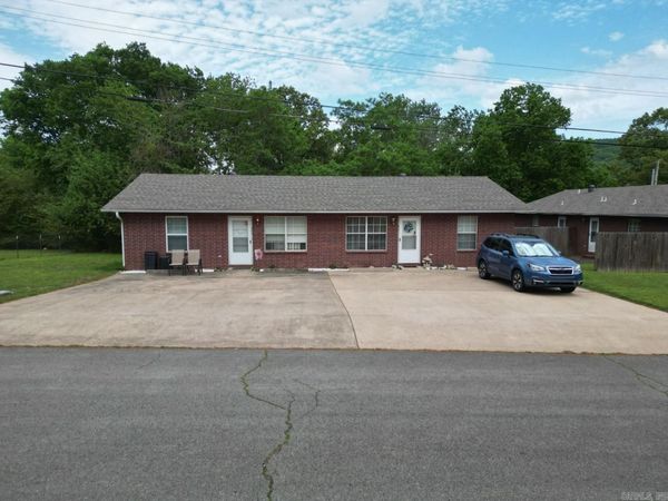 401 & 403 N Conway , Heber Springs, AR 72581