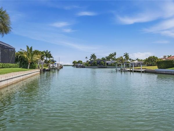 1741 Wavecrest CT, MARCO ISLAND, FL 34145