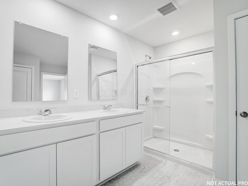 212 Vine Grove Drive , Circleville, OH 43113 Photo 17