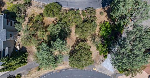 215 Oakhurst Ct, Copperopolis, CA 95228 Photo