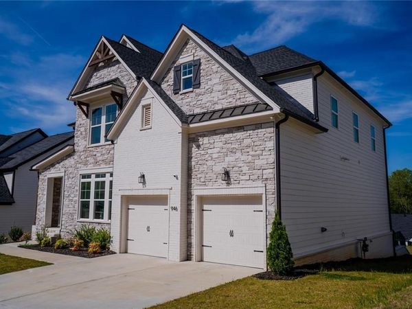 946 Keystone Drive, Woodstock, GA 30188
