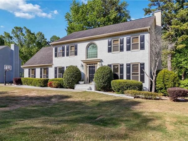 411 Sarah Lane, Lawrenceville, GA 30046