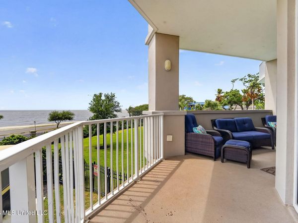 2668 Beach Boulevard, Biloxi, MS 39531