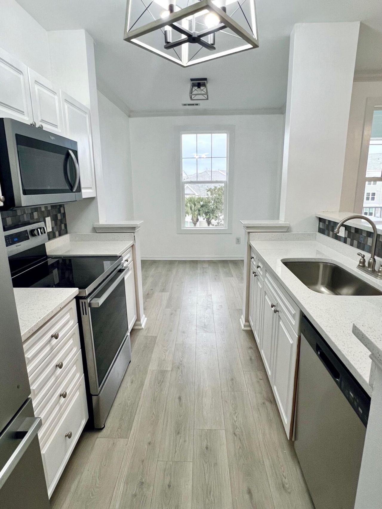 130 River Landing Drive Photo 10