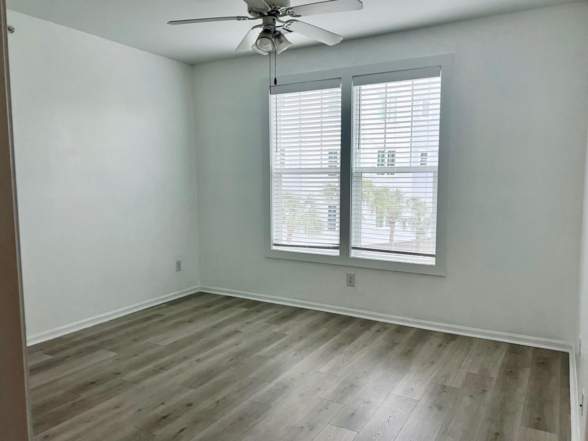 130 River Landing Drive Photo 14