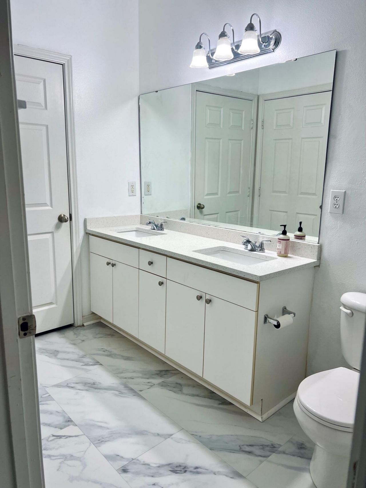 130 River Landing Drive Photo 19