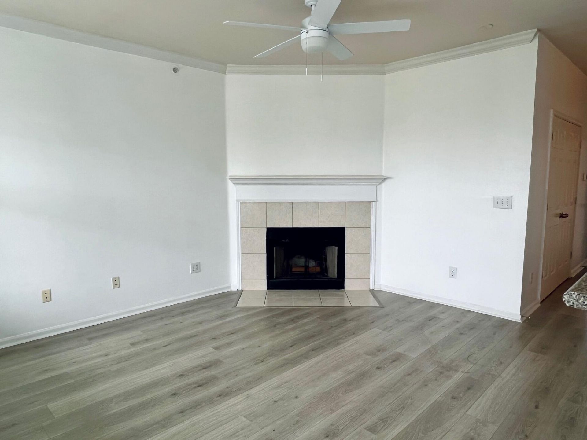 130 River Landing Drive Photo 7