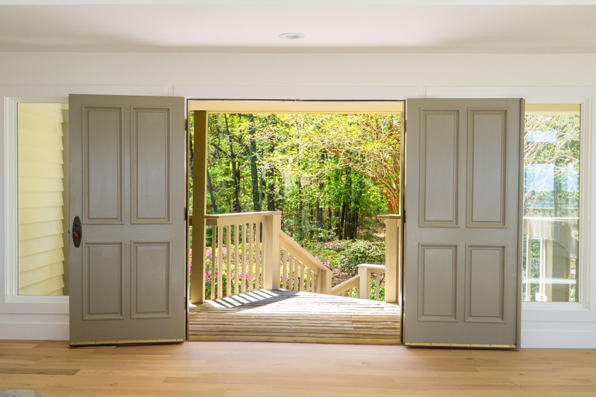 1368 Headquarters Plantation Drive Photo 11