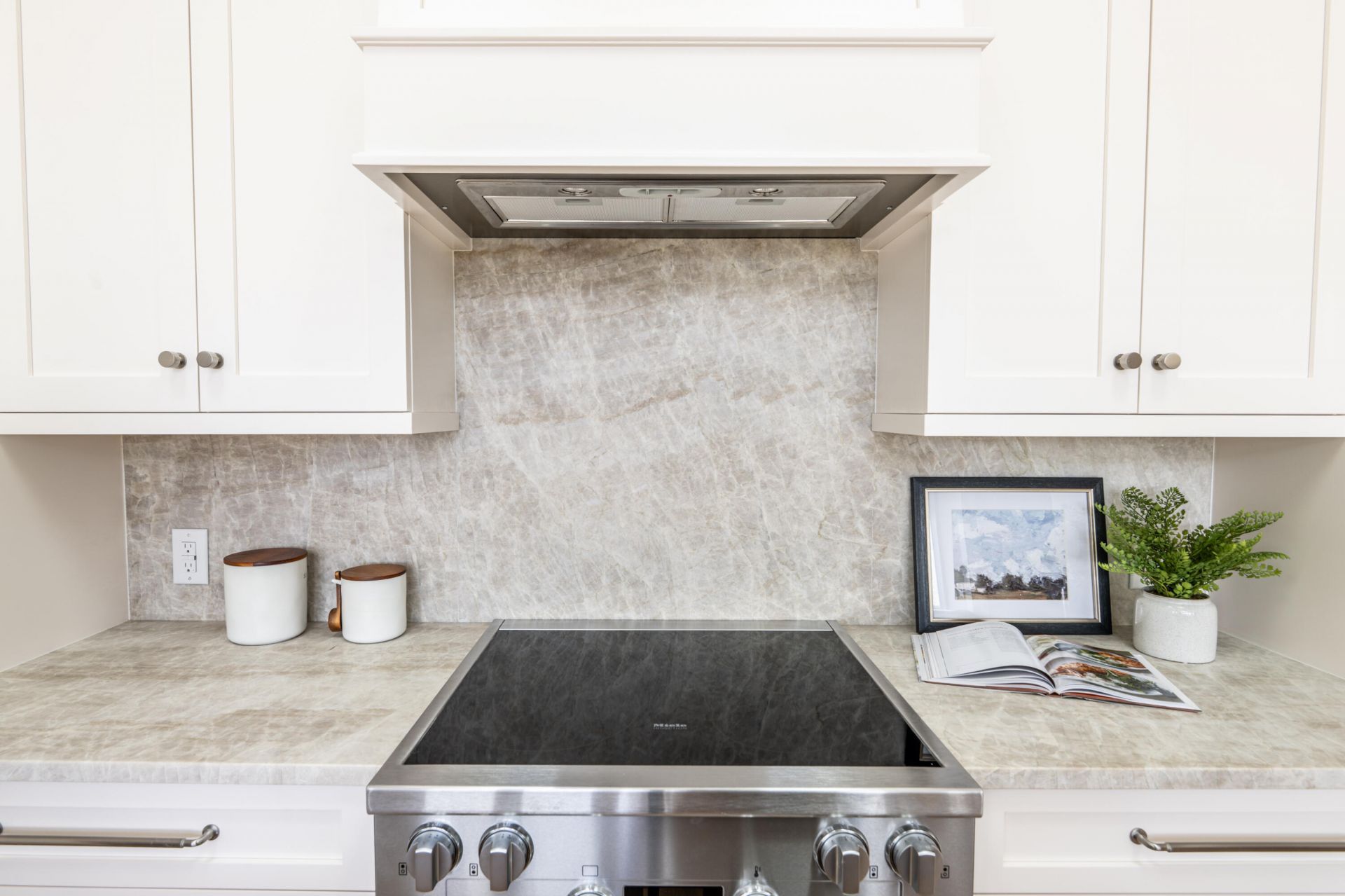 1368 Headquarters Plantation Drive Photo 21