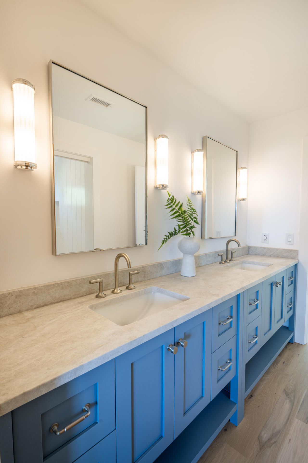 1368 Headquarters Plantation Drive Photo 33