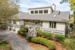 1368 Headquarters Plantation Drive photo 4