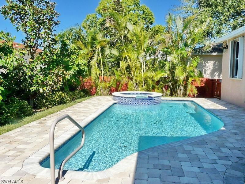 264 Castaways St, Marco Island, FL 34145 Photo