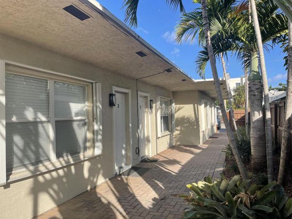 1021 N Victoria Park Road, Unit 3, Fort Lauderdale, FL 33304