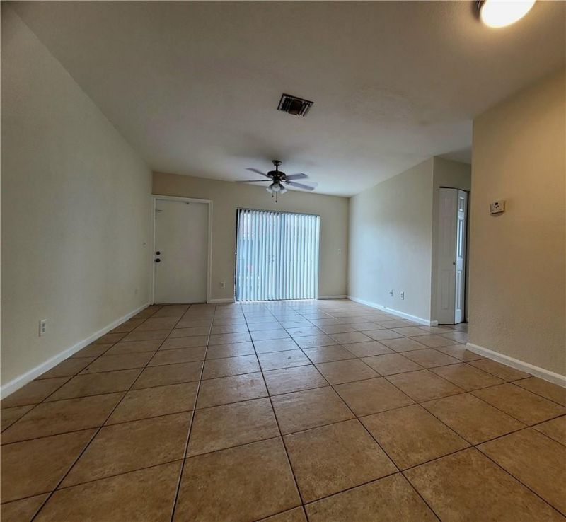 11096 Royal Palm Boulevard, Coral Springs, FL 33065 Photo
