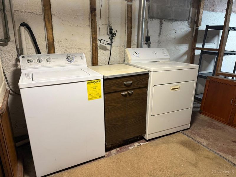 107 S Riverside Drive, St Clair Twp, OH 45011 Photo 22