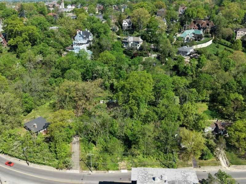 1816 William Howard Taft Road, Cincinnati, OH 45206 Photo 2