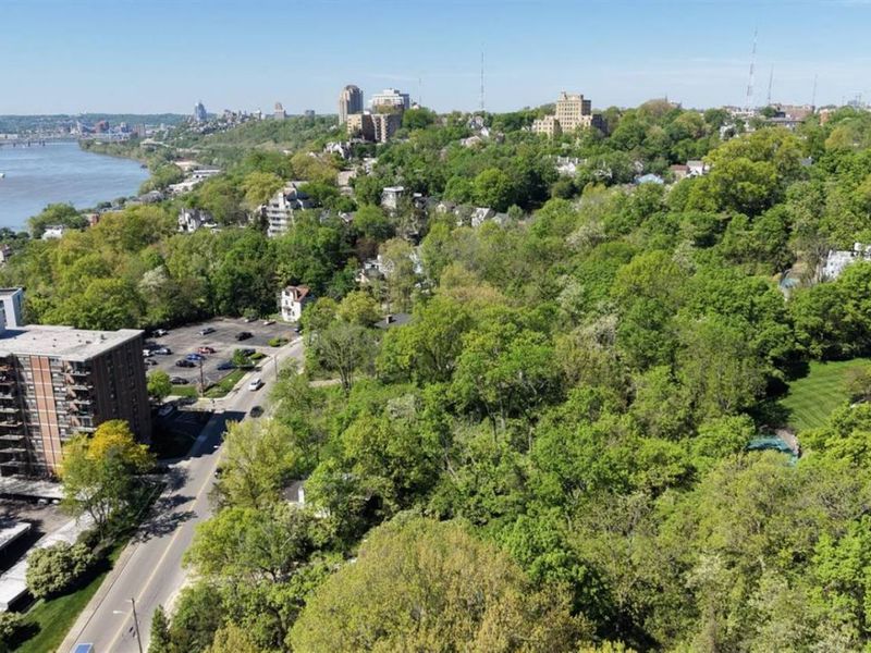 1816 William Howard Taft Road, Cincinnati, OH 45206 Photo 5