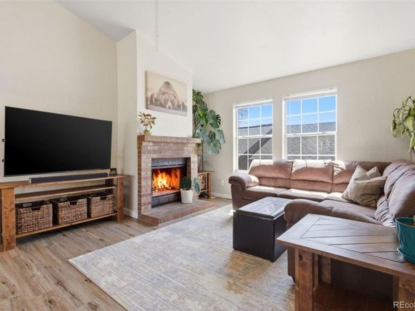 19083 E 16th Avenue, Aurora, CO 80011