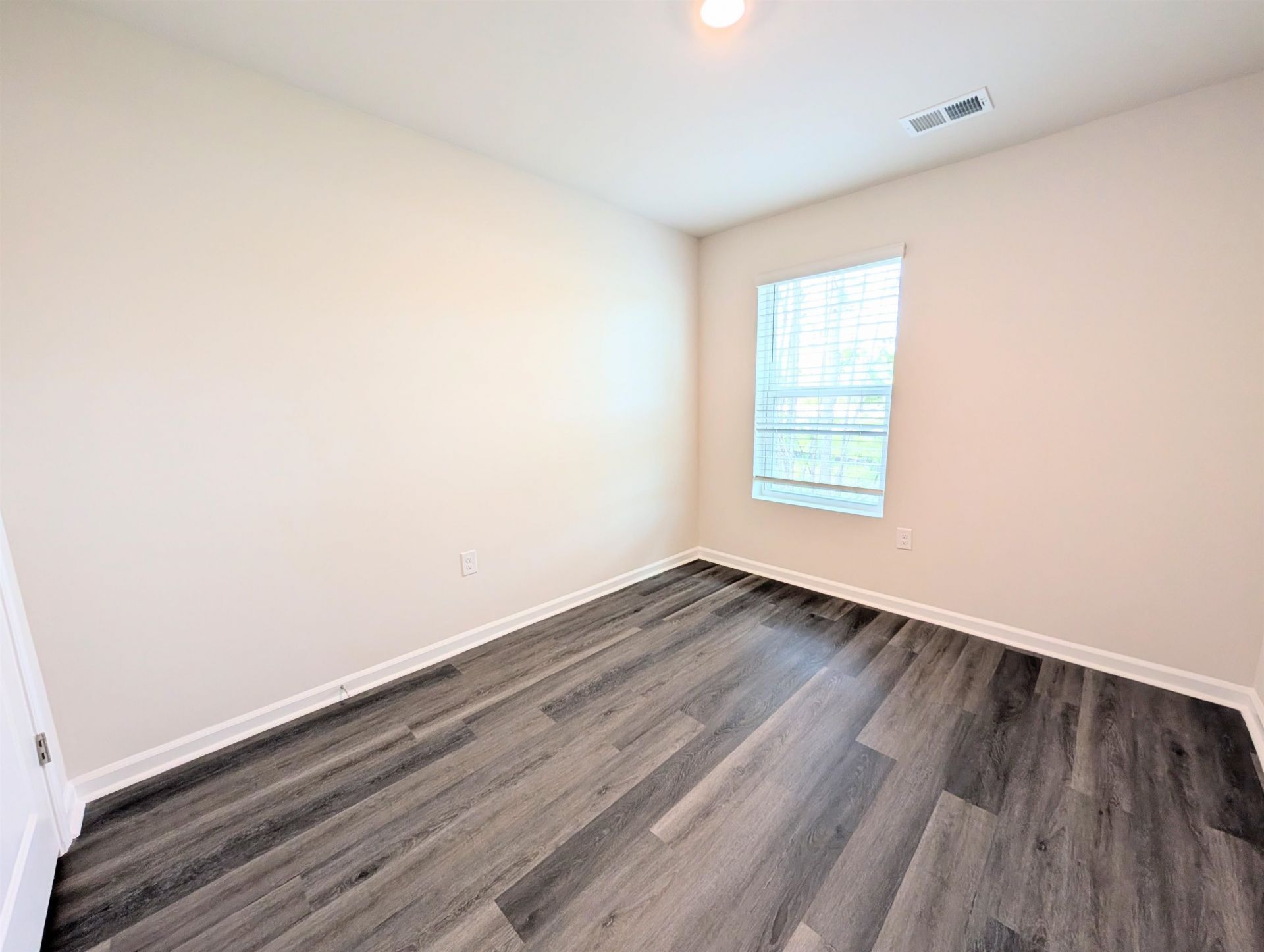 616 Golden Resin Rd  Photo 25