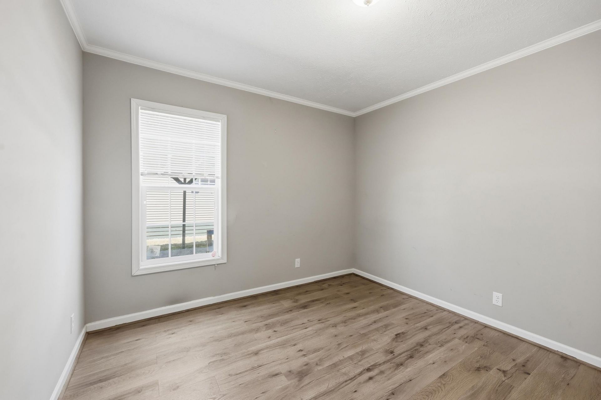 87 Beacon Ct. Photo 11