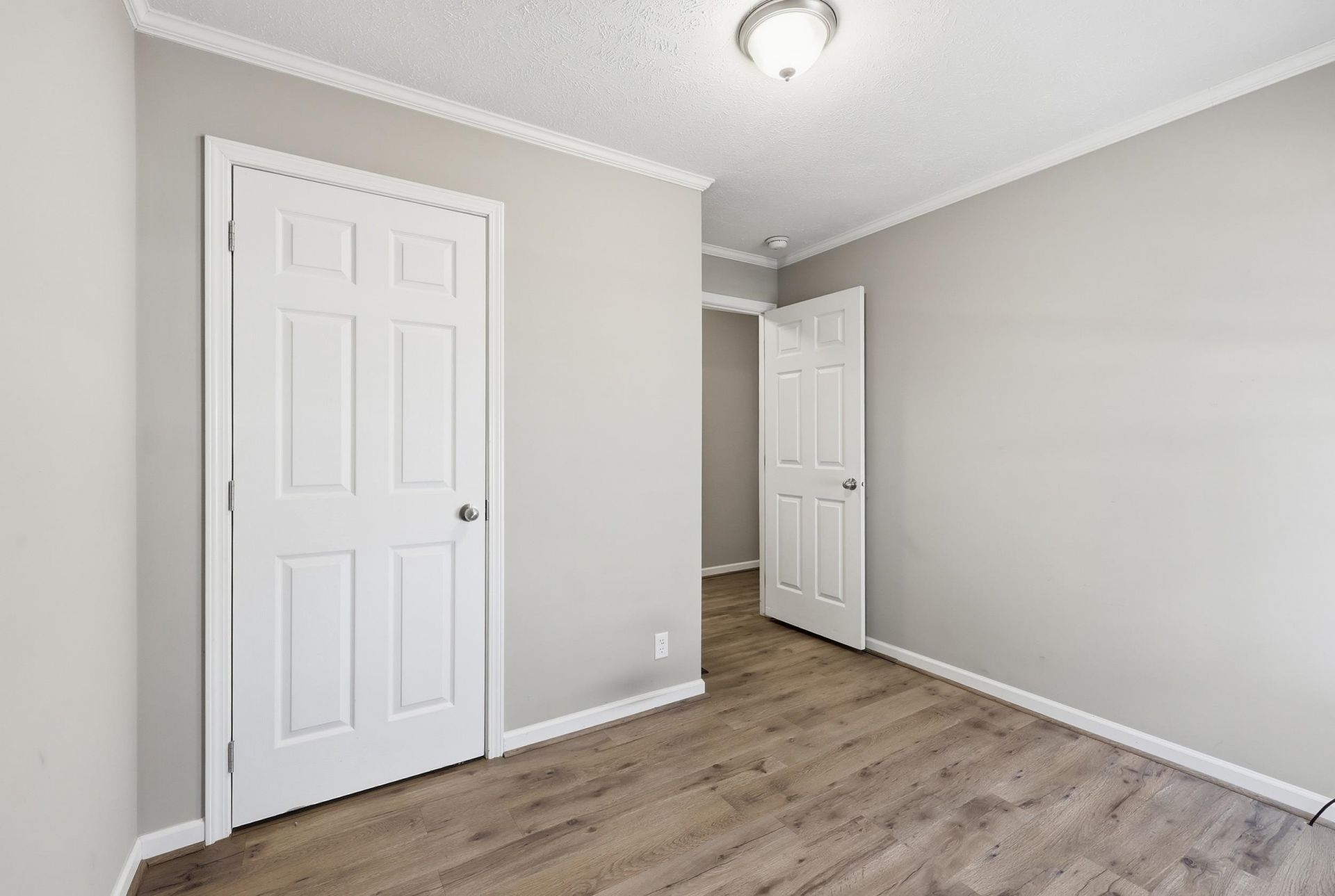 87 Beacon Ct.  Photo 16