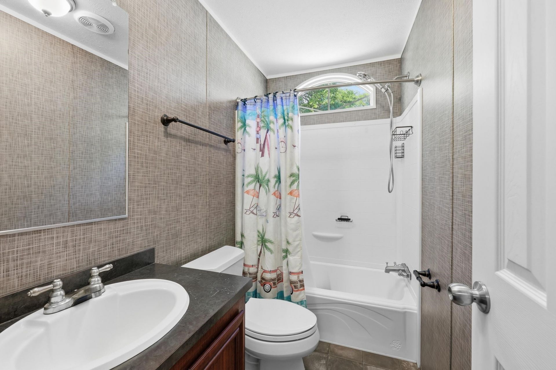 87 Beacon Ct.  Photo 17