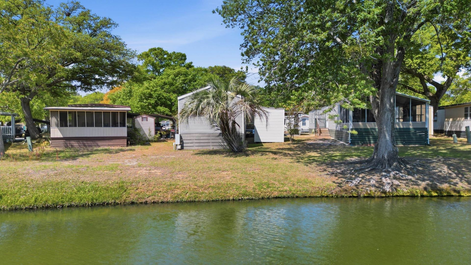 87 Beacon Ct.  Photo 24