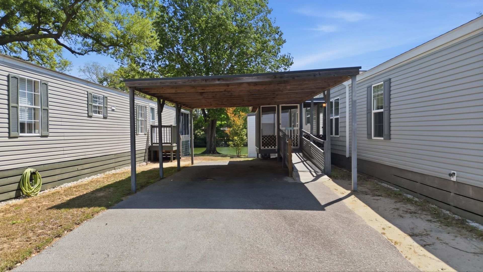 87 Beacon Ct.  Photo 5