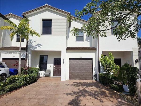 186 SW 185th Ter , Pembroke Pines, FL 33029