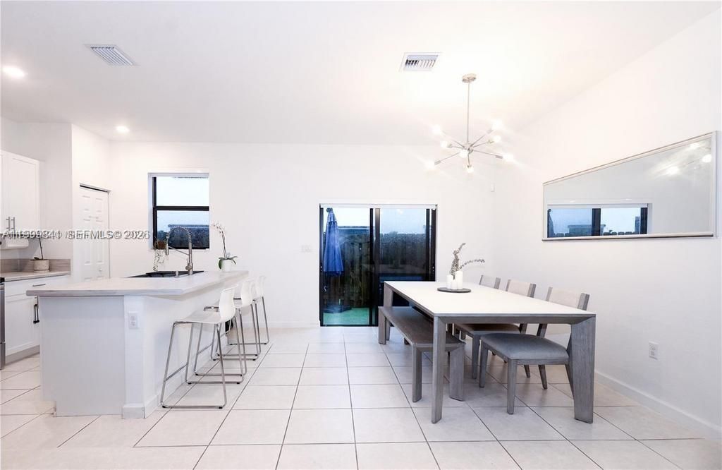 186 SW 185th Ter , Pembroke Pines, FL 33029 Photo