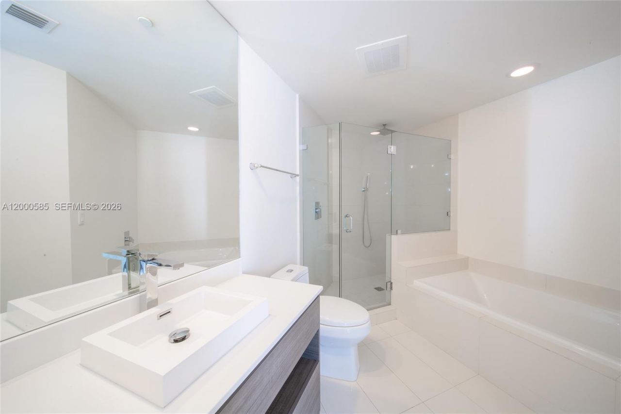 1100 S Miami Ave, Unit 1701, Miami, FL 33130 Photo