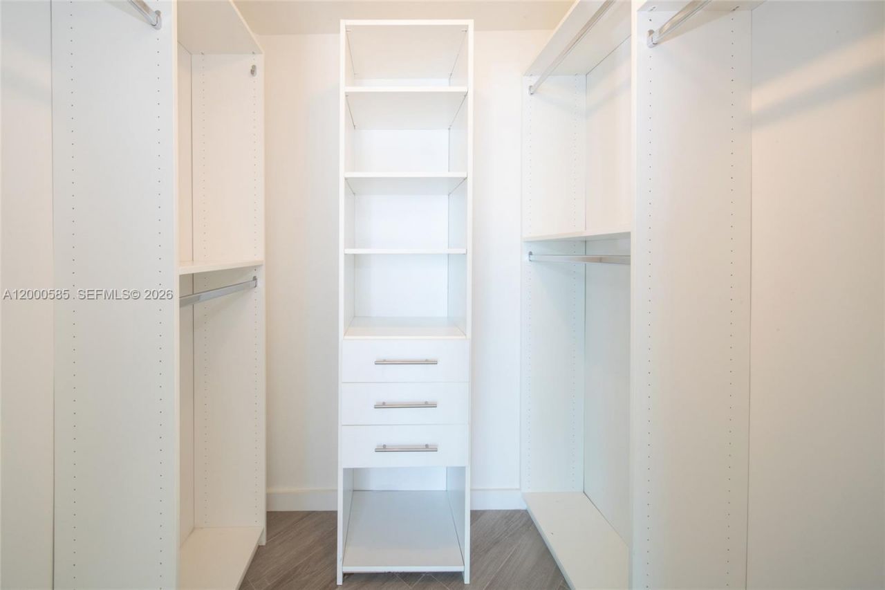 1100 S Miami Ave, Unit 1701, Miami, FL 33130 Photo