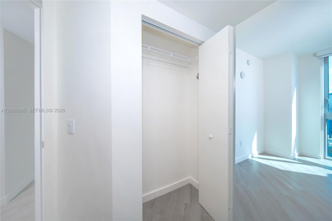 1100 S Miami Ave, Unit 1701, Miami, FL 33130 Photo