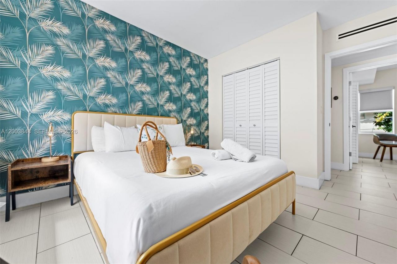 7320 Byron Ave, Miami Beach, FL 33141 Photo