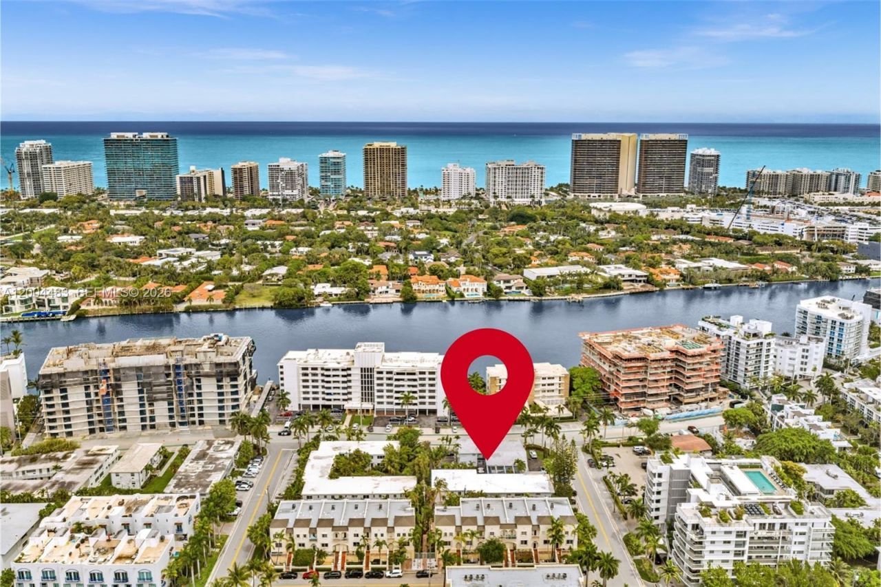 10000 E Bay Harbor Dr, Unit 17, Bay Harbor Islands, FL 33154 Photo