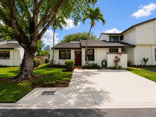 15071 SW 127th Ct, Miami, FL 33186
