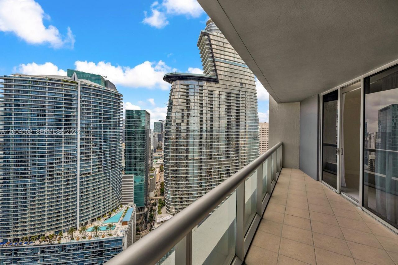 465 Brickell Ave, Unit 4206, Miami, FL 33131 Photo