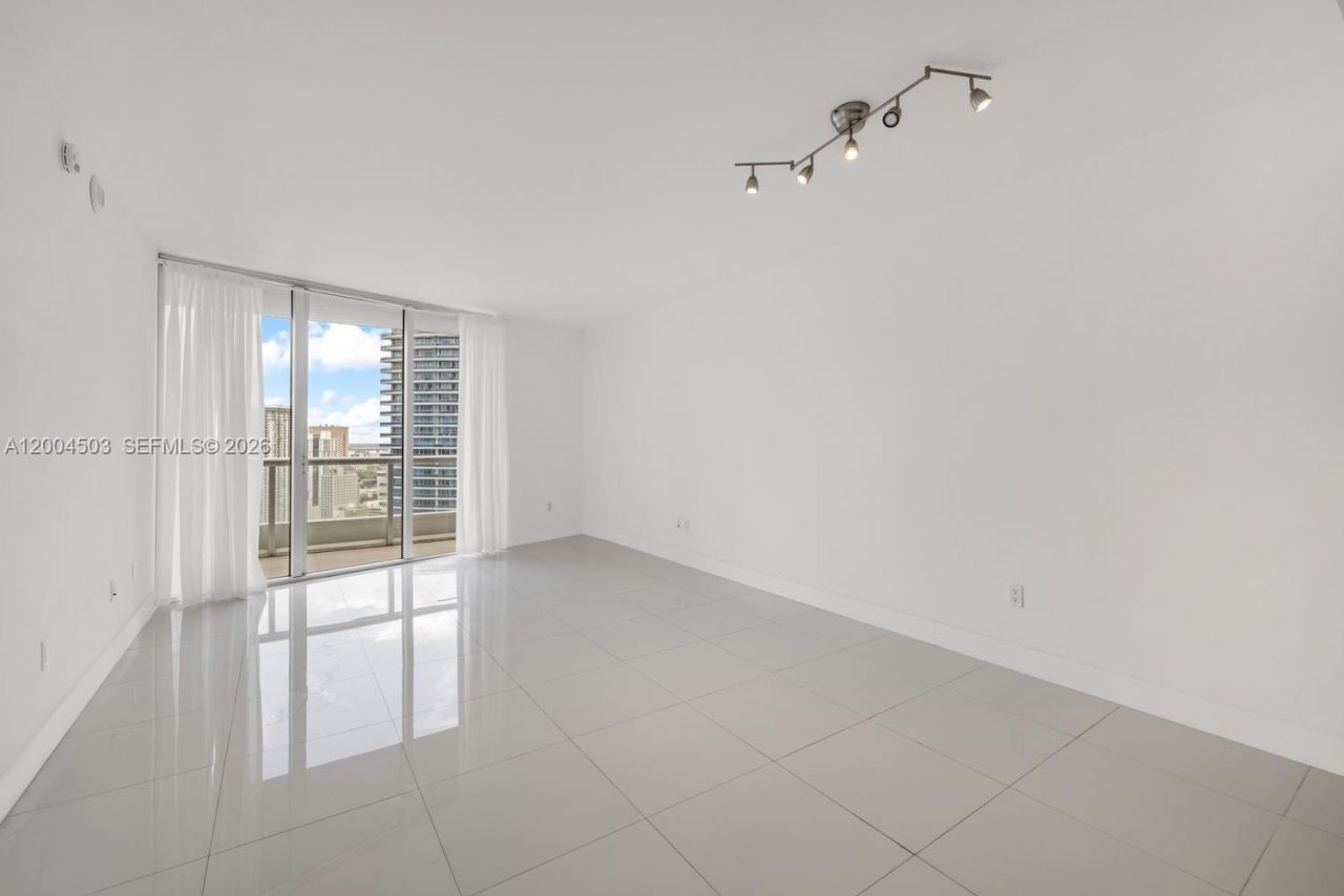 465 Brickell Ave, Unit 4206, Miami, FL 33131 Photo