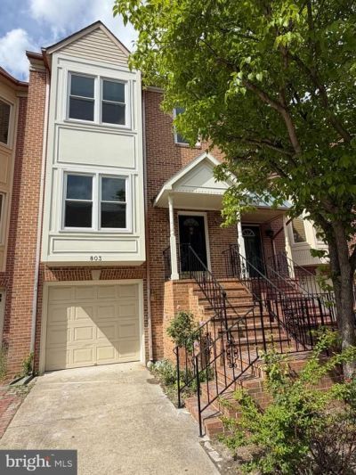 803 Shaw Court, Fredericksburg, VA 22405 Main Photo